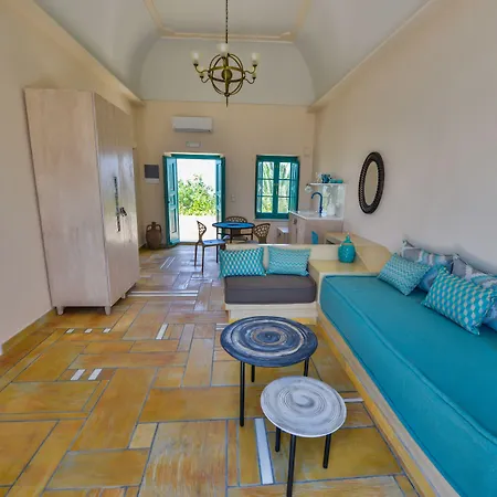 Passion Blue Oia (Santorini)