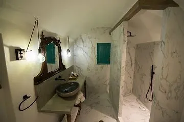 Passion Blue Oia (Santorini)