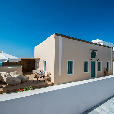 Passion Blue Oia (Santorini)